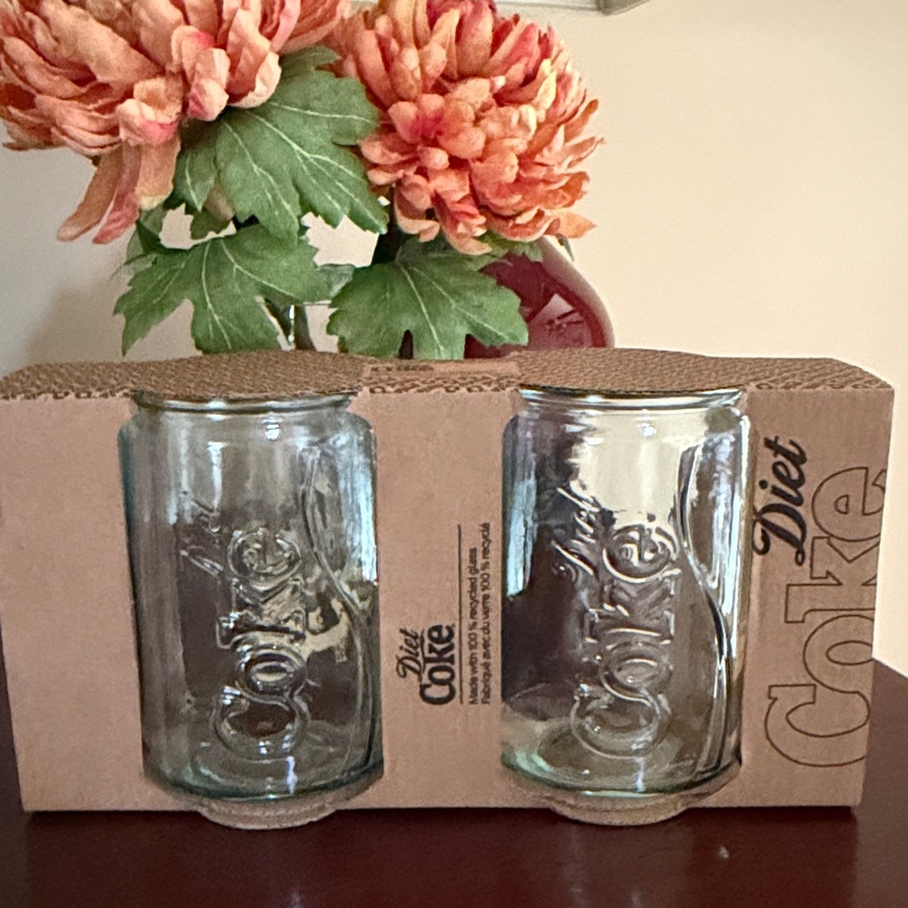 NWT Diet Coke Green Embossed 2-Pc. Glass Set